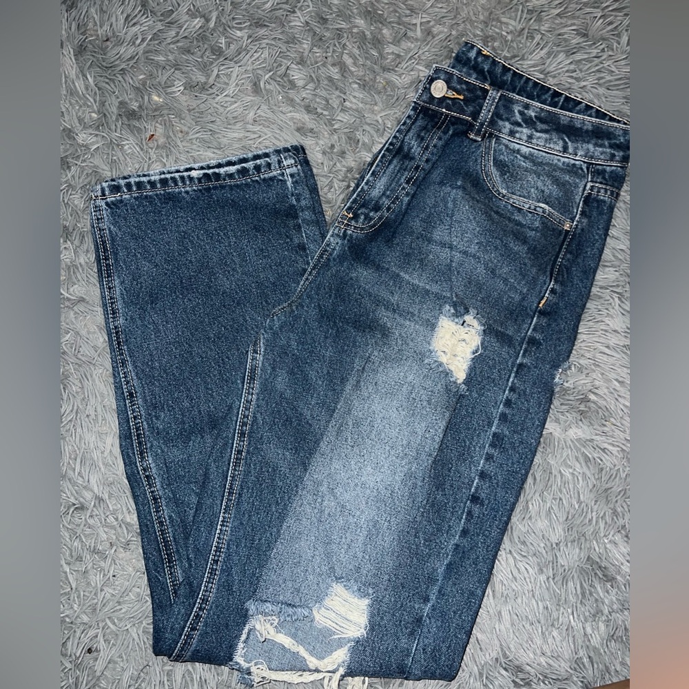 SHEIN NWOT Distressed denim Jeans size Large